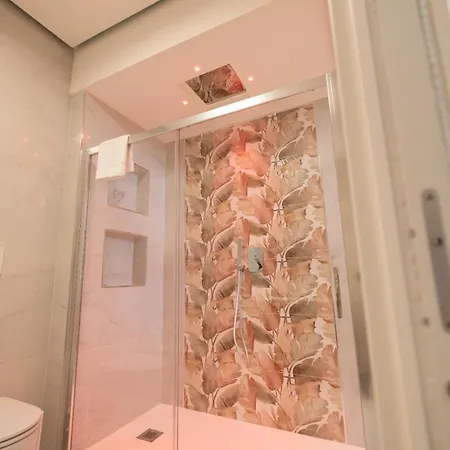 Luxury Hotel 4*